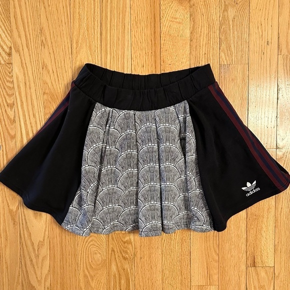 Adidas Originals Shell Tide Pleated Skirt White Black S mini sporty athletic - Picture 2 of 7